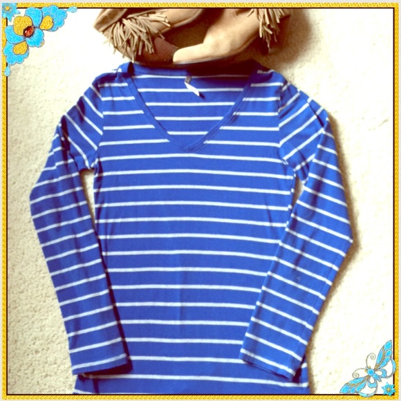 SOLD✨HP 2X✨ HEART & HIPS STRIPED COTTON COMFY TOP - Picture 4 of 4