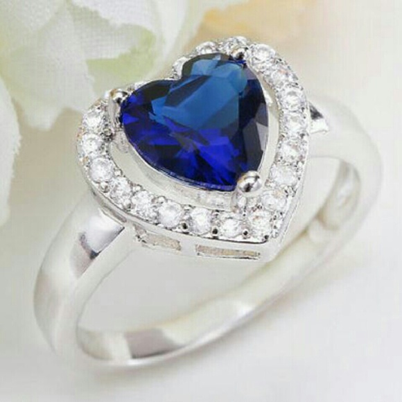 925 Silver Heart Sapphire Ring sz 6