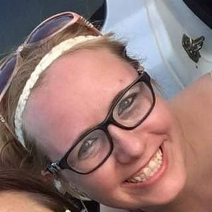 Meet your Posher, Genevieve