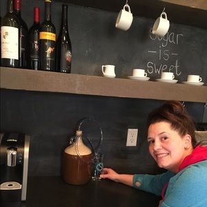 Meet your Posher, Dana