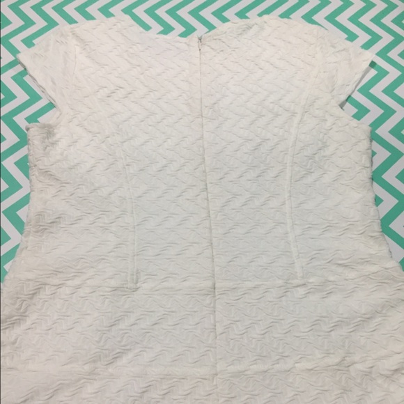White dress - Picture 3 of 4
