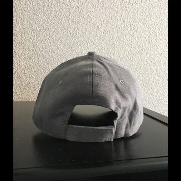 ⭐️⭐️⭐️⭐️⭐️ Last 1! SUEDE CAP - Picture 3 of 7