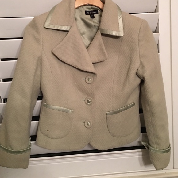 BEBE wool blazer light green