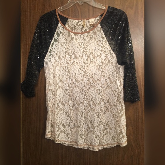 BKE Lace Baseball Tee