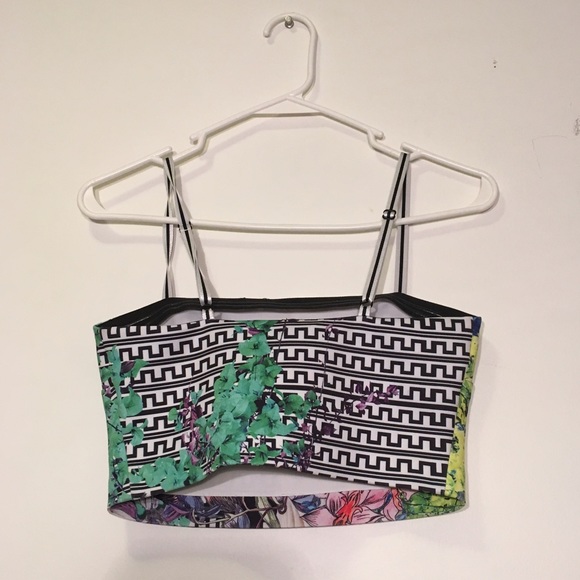 🚫SOLD🚫 Vintage Crop Top - Picture 4 of 4