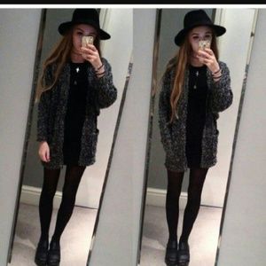 Meet your Posher, Sam