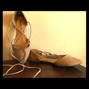Women's suede lace up flat.