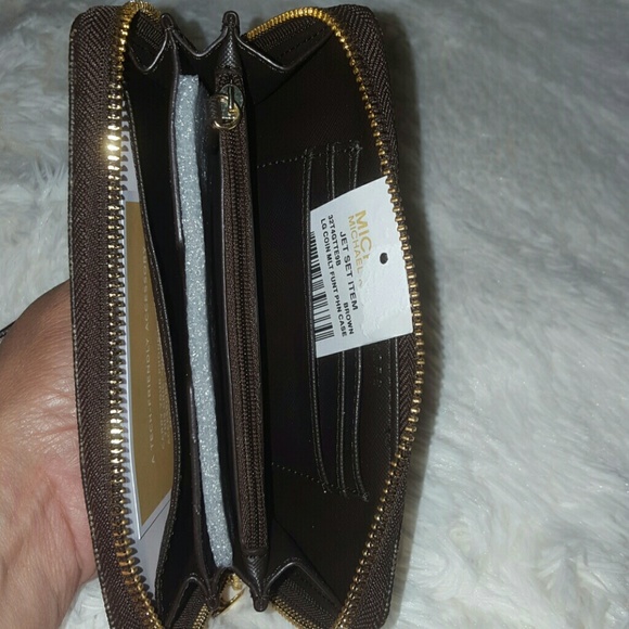 *SOLD *New Michael MK multifunction phone case - Picture 4 of 4