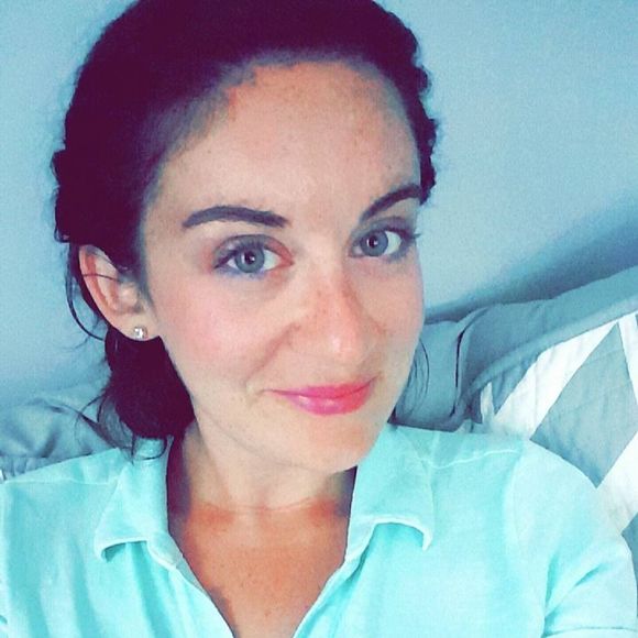 Meet your Posher, Hilary
