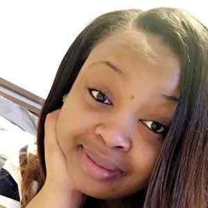 Meet your Posher, Shakira