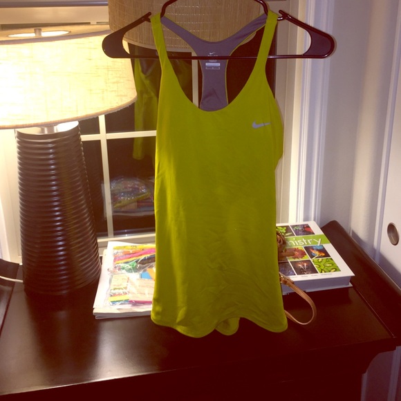 Nike work out top
