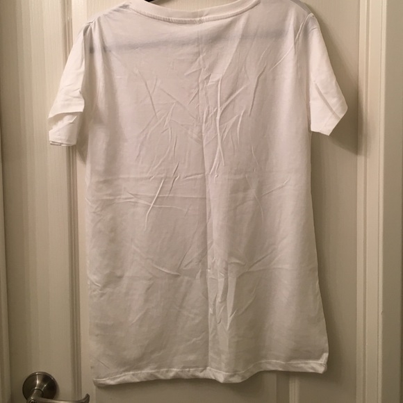 Basic white v-neck tee. - Picture 3 of 3