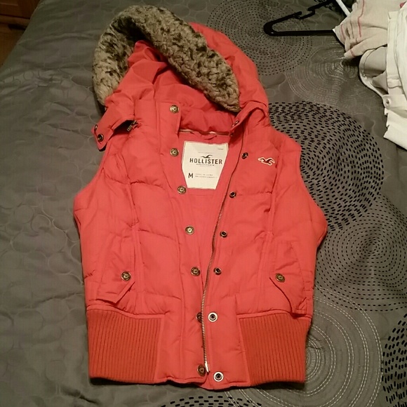 Burnt orange Hollister puffer vest