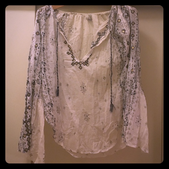 Urban Outfitters Tops - BEAUTIFUL tunic