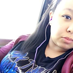 Meet your Posher, Nicole