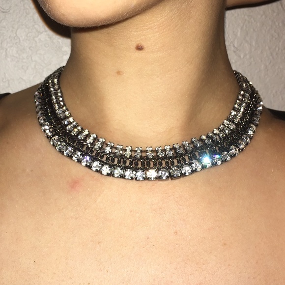 Shimmery gun metal neckless
