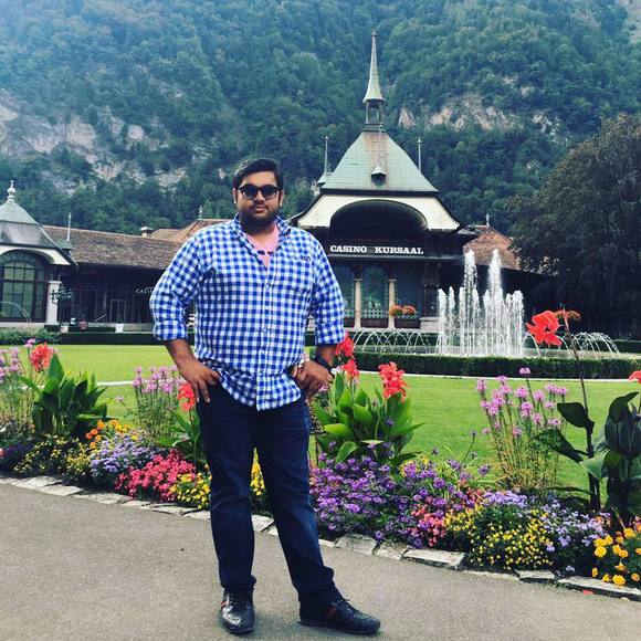 Meet your Posher, Hasnain