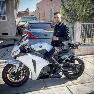 Meet your Posher, Marcos