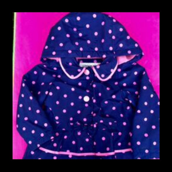 Girls London  Fog Jacket  with hood
Size 4T