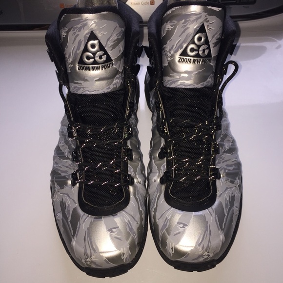 Nike foamposite boots