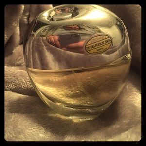 Brand new DKNY - BE DELICIOUS perfume