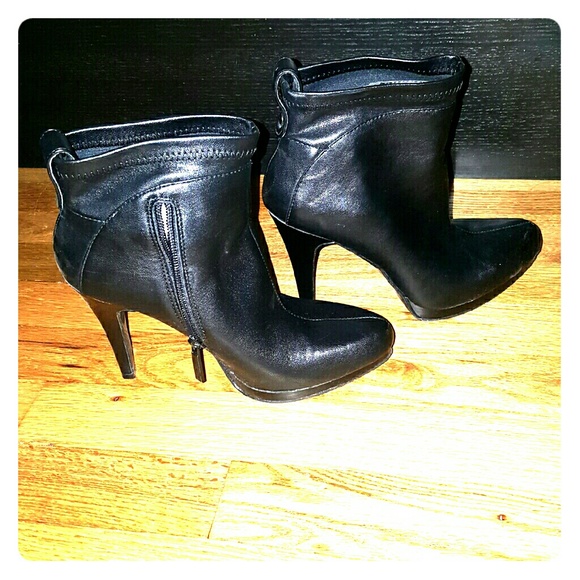 Nine West Black Ankle Bootie