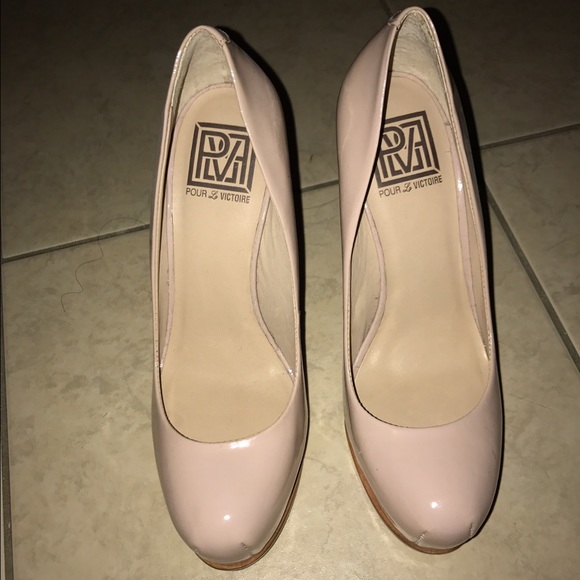 Pour la victoire platform heels