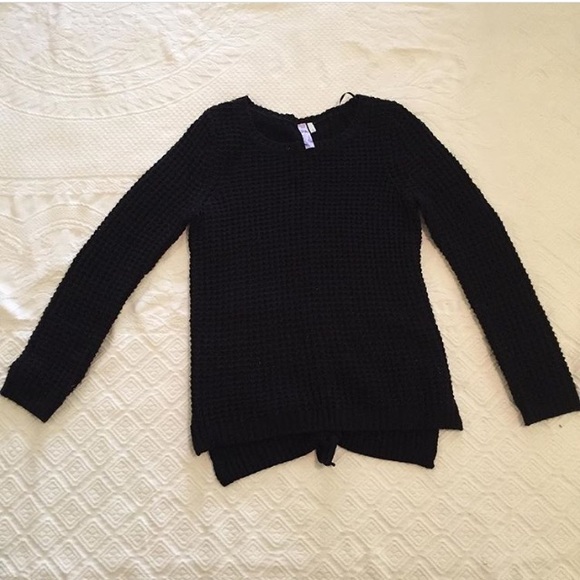 Alya sweater