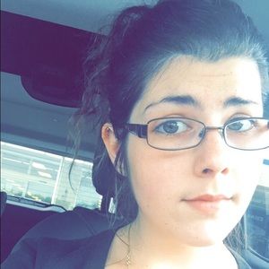 Meet your Posher, Gabby