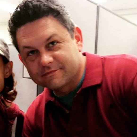 Meet your Posher, Dennis