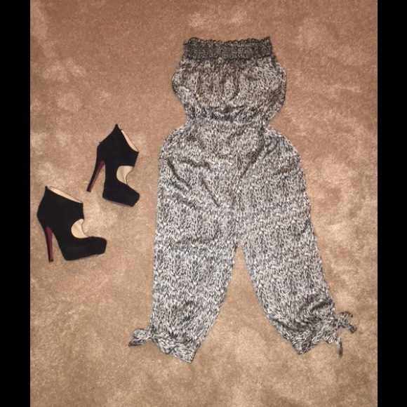 Strapless romper