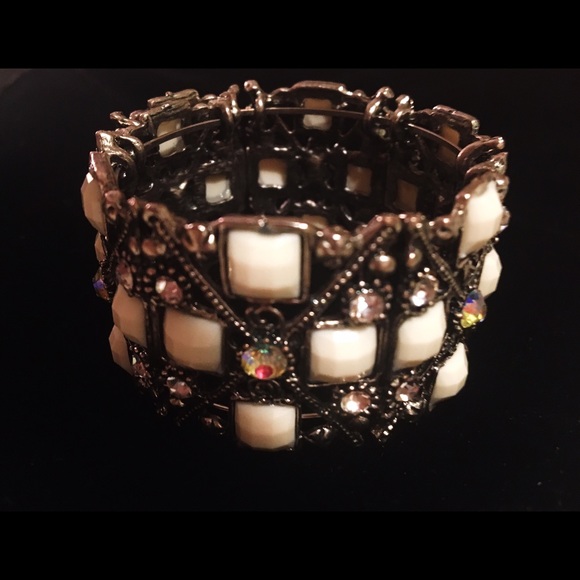 Bracelet - Picture 2 of 2