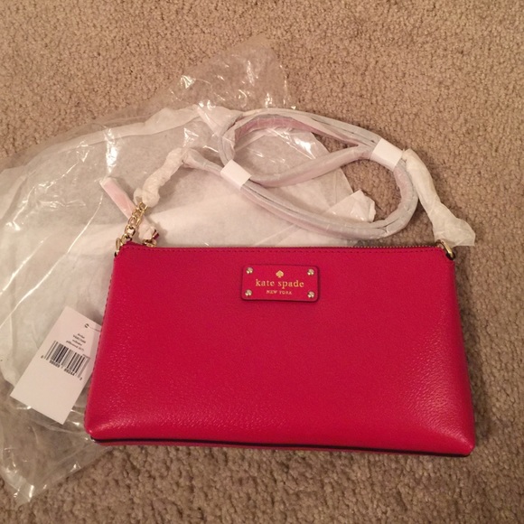 Final ♥️ Kate spade Wellesley red crossbody bag - Picture 3 of 4