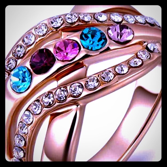 Beautiful colorful ring NEW!