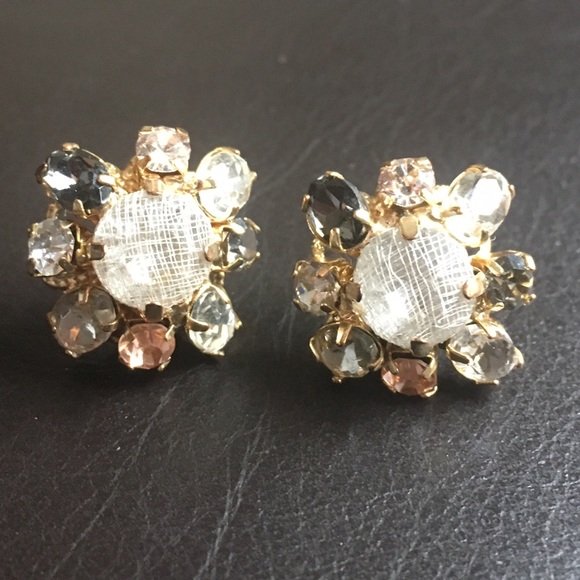 Anthropologie Dulcet Flower Posts Earrings