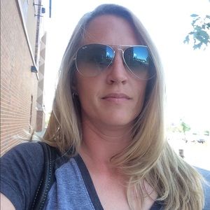 Meet your Posher, Dawn