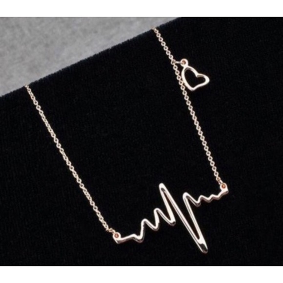 Heartbeat Necklace ❤️ - Picture 2 of 3
