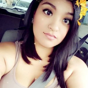 Meet your Posher, Cassandra