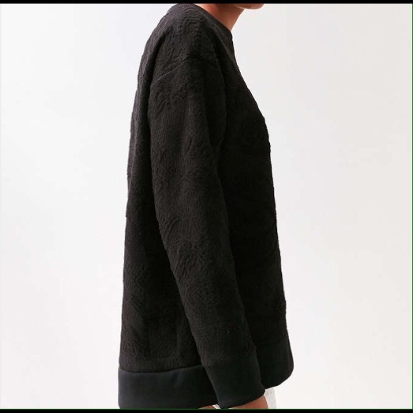 SOLD!!! NEW ADIDAS SWEATSHIRT - Picture 3 of 4