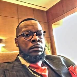 Meet your Posher, Dee