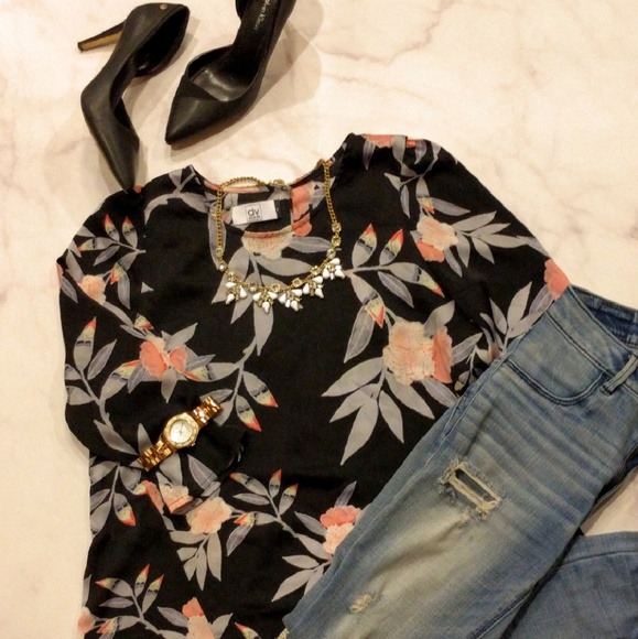 Dolce Vita Tops - Dolce Vita Floral Blouse