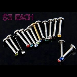 Labret piercing rings