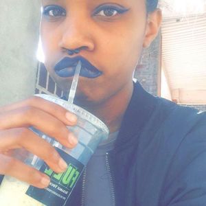 Meet your Posher, Malika