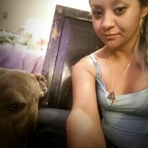 Meet your Posher, Raquel