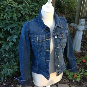 💙 Old Navy Jean Jacket size M
