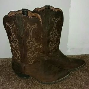 Womens Justin Boots Size 10, worn no tags