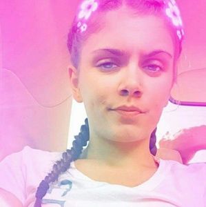 Meet your Posher, Casey