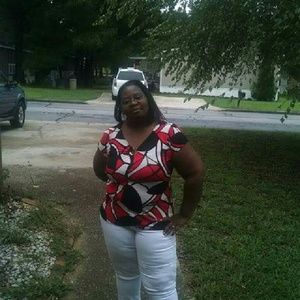 Meet your Posher, Valoria