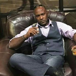 Meet your Posher, Derick