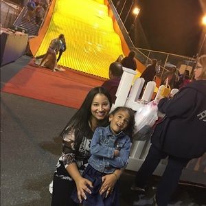 Meet your Posher, Noemi